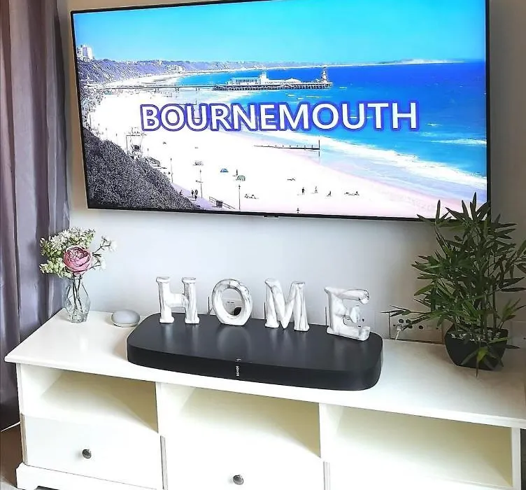 Modern House In Bournemouth Town Centre-1